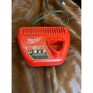 Milwaukee M12 Lithium-Ion Battery Charger 48-59-2401 Red 12V 3.0A Output